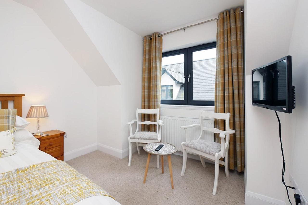Pinewood Cottage Apartment & B&B Инвернесс Экстерьер фото